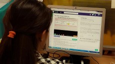 Khuyến khích học sinh tự ôn tập, học online qua các trang trực tuyến trong thời gian học sinh nghỉ do ảnh hưởng của dịch COVID-19. Ảnh minh họa: Hải Yên