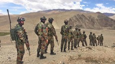 Binh sĩ Ấn Độ ở vùng Ladakh đang tranh chấp với Trung Quốc (ảnh: Indian Express)