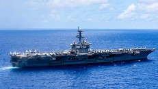 Tàu sân bay USS Theodore Roosevelt tiến vào Biển Philippine, ngày 17/6. Ảnh: US Navy.