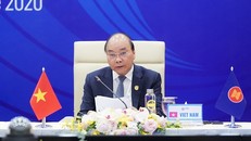 Thủ tướng Nguyễn Xuân Phúc phát biểu tại phiên đối thoại - Ảnh: VGP/Quang Hiếu