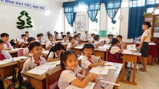 Một buổi lên lớp của sinh viên sư phạm tại Trường Sư phạm thực hành – Trường Đại học Trà Vinh. Ảnh: Ngọc Dư