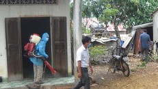 Phun hóa chất khử khuẩn tại xã Ya Xiêr, huyện Sa Thầy, tỉnh Kon Tum