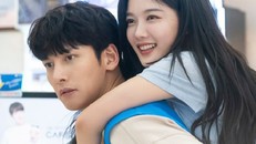 Ji Chang Wook và Kim Yoo Jung tiếp tục bị cho là chọn nhầm kịch bản với Cửa hàng tiện lợi Saet Byul.