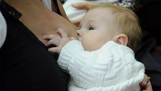 Phát hiện kháng thể SAR-CoV-2 có trong sữa mẹ