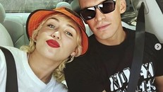 Miley Cyrus và Cody Simpson