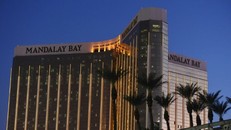 Tổ hợp khách sạn Mandalay Bay Resort and Casino tại Las Vegas, Mỹ. Ảnh: AFP.