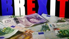 Vương quốc Anh đã rời khỏi EU vào tháng 1 nhưng đến nay vẫn đang trong quá trình đàm phán.