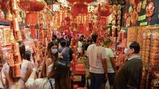 Singapore ban hành các lưu ý về chúc Tết thời Covid-19. Ảnh: StraitsTimes