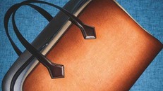 Túi xách Victoria của Hermès làm từ sợi nấm Sylvania. Ảnh: Coppi Barbieri