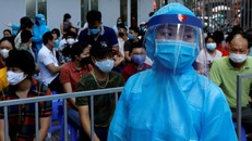 Một bác sĩ tại Hà Nội dương tính với SARS-CoV-2