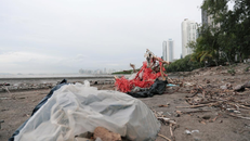 Thủ đô Panama 'ngập lụt' rác thải