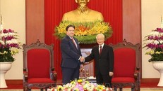 Tổng Bí thư Nguyễn Phú Trọng và Đại sứ Hoa Kỳ tại Việt Nam Marc E. Knapper