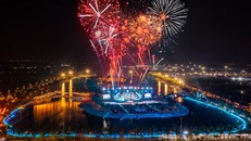 Mãn nhãn với màn ra mắt rực rỡ của Tổ hợp biển tạo sóng tại Vinhomes Ocean Park 2 – The Empire