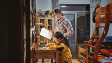 Phụ huynh Trung Quốc căng thẳng về việc học hành của con cái