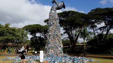 Hơn 170 nước thảo luận giải pháp cho khủng hoảng rác thải nhựa