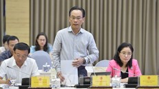 Không tăng học phí giúp người dân giảm gánh nặng