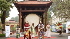 Áo dài truyền thống: Từ đại sứ văn hóa đến đại sứ du lịch Hà Nội