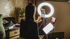 Sử dụng bản sao AI để sáng tạo nội dung