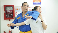 Lớp học võ thuật dành riêng cho nhân viên y tế