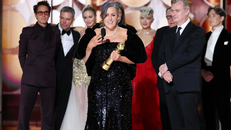 "Oppenheimer" đoạt 5 giải Quả cầu Vàng