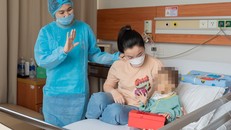 Bà hiến gan cứu sống cháu gái 2 tuổi suy gan giai đoạn cuối 