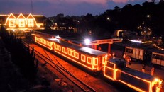Trải nghiệm tuyến xe lửa đêm Đà Lạt
