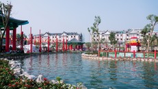 Công viên văn hóa K-Park tỏa sáng với lối thiết kế sống động lấy cảm hứng từ phong cách kiến trúc đặc trưng của xứ sở kim chi