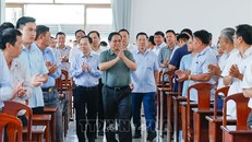 Thủ tướng Phạm Minh Chính tiếp xúc cử tri thành phố Cần Thơ