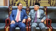 Thủ tướng Phạm Minh Chính gặp Phó Tổng thống Indonesia Ma’ruf Amin