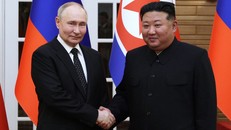 Tổng thống Nga ký thông qua thỏa thuận về quan hệ đối tác chiến lược toàn diện với Triền Tiên