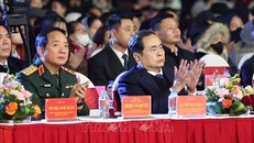 Chủ tịch Quốc hội Trần Thanh Mẫn dự chương trình nghệ thuật “95 năm - Ánh sáng soi đường”