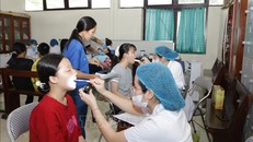 Khám miễn phí răng miệng cho trẻ em Làng trẻ em SOS Hà Nội