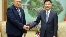 Phó Thủ tướng Lê Thành Long tiếp Giám đốc WHO khu vực Tây Thái Bình Dương