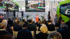 VinFast chính thức ra mắt hai mẫu xe buýt điện tại châu Âu