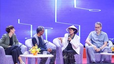 Chủ nhân Giải thưởng VinFuture 2025 truyền đam mê nghiên cứu khoa học cho giới trẻ