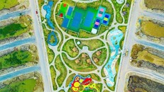 Tháng 11/2025, nhiều tiện ích cảnh quan xanh đã hiện hữu trên công trường Vinhomes Golden City