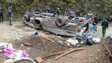 Thủ tướng Chính phủ chỉ đạo khắc phục hậu quả vụ tai nạn giao thông đặc biệt nghiêm trọng tại tỉnh Lào Cai