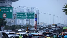 Cửa ngõ Thủ đô đông kín, giao thông nội đô cơ bản ổn định trong ngày cuối kỳ nghỉ Tết