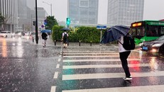 Trung Quốc: Thời tiết khắc nghiệt gây chậm, hủy chuyến bay trên diện rộng ​