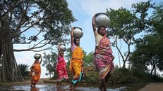 Thúc đẩy bình đẳng giới thông qua dữ liệu về nước