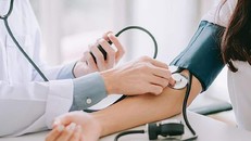 Chuyên gia khuyến cáo cách vận động an toàn và hiệu quả cho người cao huyết áp