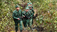 Xây dựng đường biên giới hòa bình, phát triển kinh tế cửa khẩu