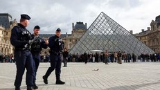 Vụ trộm chấn động tại bảo tàng Louvre được dựng thành phim