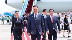 Thủ tướng Thái Lan Anutin Charnvirakul đến Hà Nội, bắt đầu thăm chính thức Việt Nam và dự AFF 2026