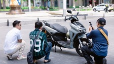 VinFast Kinet gây chú ý với kiểu dáng thể thao.