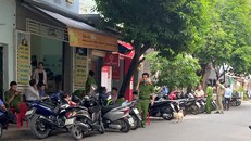 Công an phong tỏa hiện trường, điều tra nguyên nhân vụ việc. (Ảnh: Thuận Lâm)