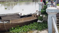 Hiện trường phát hiện thi thể người đàn ông dưới sông Maspéro. (Ảnh: Việt Tường)