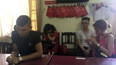 'Đột kích' quán karaoke phát hiện hàng chục đối tượng 'phê' ma túy