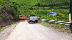 Nguy cơ đứt đường trên Quốc lộ 16 đoạn qua Kỳ Sơn