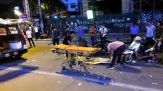 Vì sao khung sắt rơi trúng người phụ nữ đi đường tử vong?